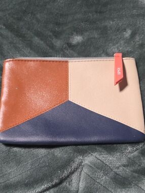 ipsy Tri-Panel Colorblock Cosmetic Pouch in Brown, Cream & Navy